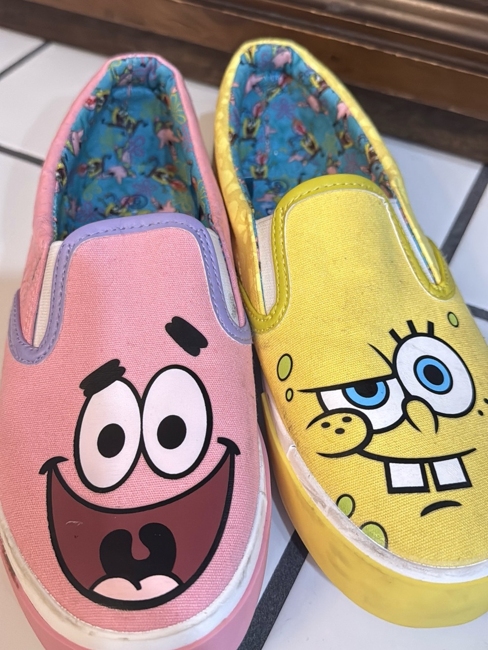 SpongeBob Squarepants Two-Tone Pink‎ Patrick & Yellow SpongeBob Slip-Ons